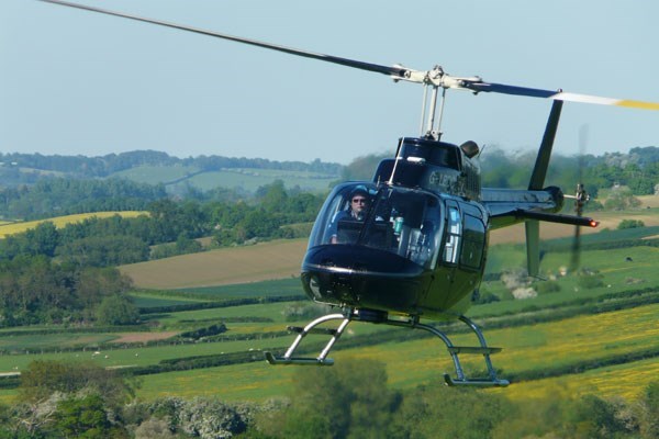 18 Mile Helicopter Pleasure Flight for One with Bubbly