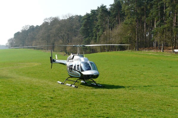 18 Mile Helicopter Pleasure Flight for Two with Bubbly