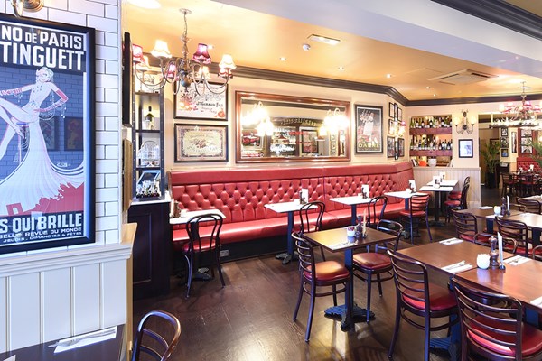 Three Course Meal and Sparkling Wine for Two at Café Rouge, Cheshire Oaks Three Course Meal and Sparkling Wine for Two at Café Rouge, Cheshire Oaks