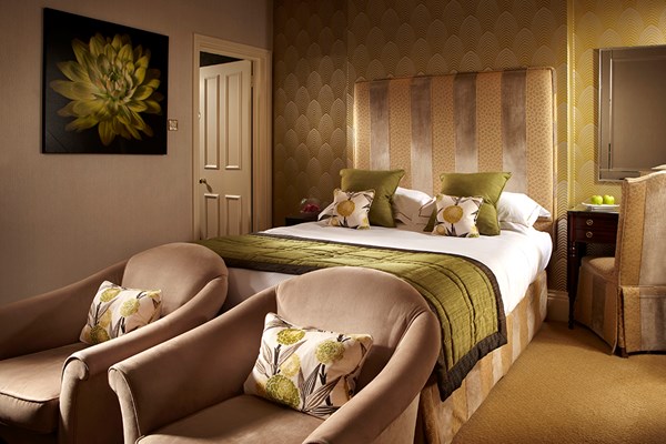 One Night Indulgent Break in a Luxury Room at Alexander House Hotel