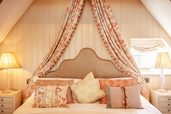 Overnight Indulgent Stay with Dinner at The Dial House for Two Overnight Indulgent Stay with Dinner at The Dial House for Two