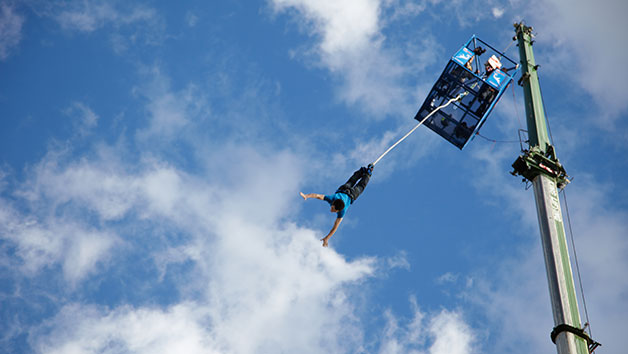 160ft Tandem Bungee Jump in London for Two