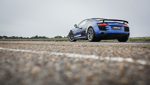Audi R8 Driving Experience in Hertfordshire Audi R8 Driving Experience in Hertfordshire