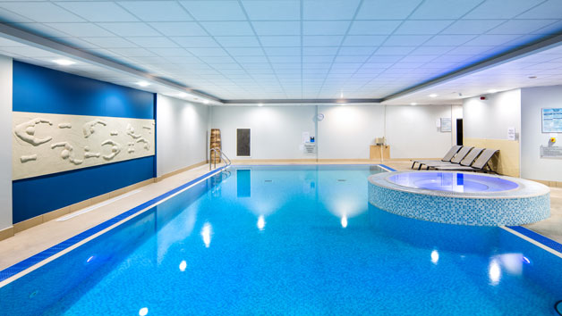 Simply Spa Day for Two at Nottingham Belfry with 30 Minute ELEMIS Treatment - Weekends picture