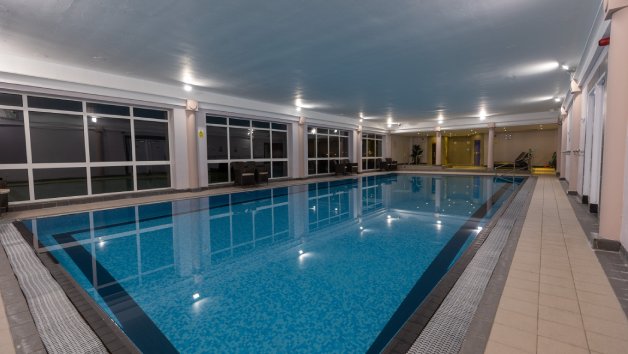 Spa Day for Two with Afternoon Tea at Doubletree by Hilton Cheltenham Park picture