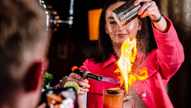 Revolución de Cuba Cocktail Masterclass for Two picture