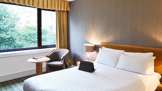 One Night Stay with Dinner at Kenwood Hall Hotel for Two picture