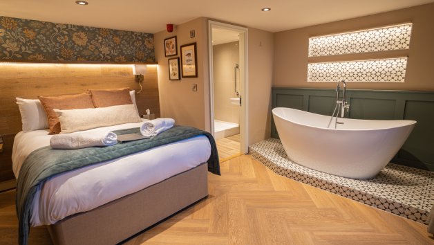 Coastal Overnight Winter Stay in Whitby with Breakfast at the Duke of York for Two picture