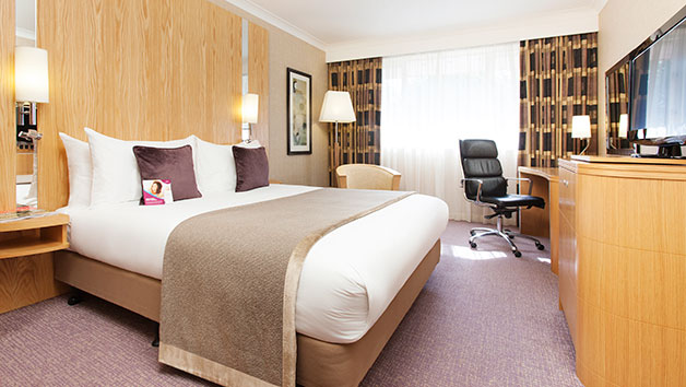 Two Night Luxury Break with Spa Treatment and Dinner for Two at Crowne Plaza Reading East Two Night Luxury Break with Spa Treatment and Dinner for Two at Crowne Plaza Reading East