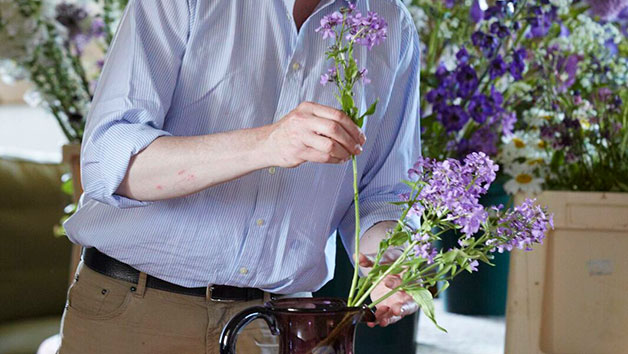 Online Art of Environmental Floristry Course for One with an Expert