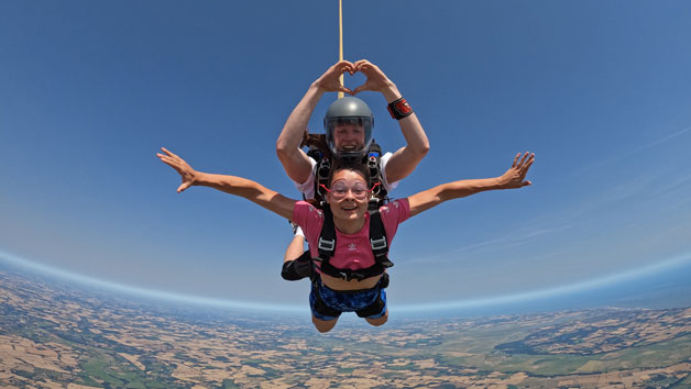 Tandem Skydive in Peterborough for One