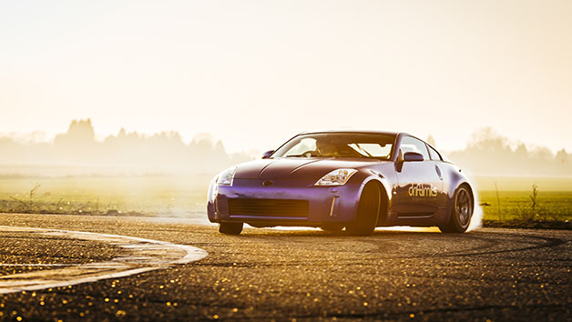 12 Lap BMW vs 350Z Driving Experience with Drift Limits picture