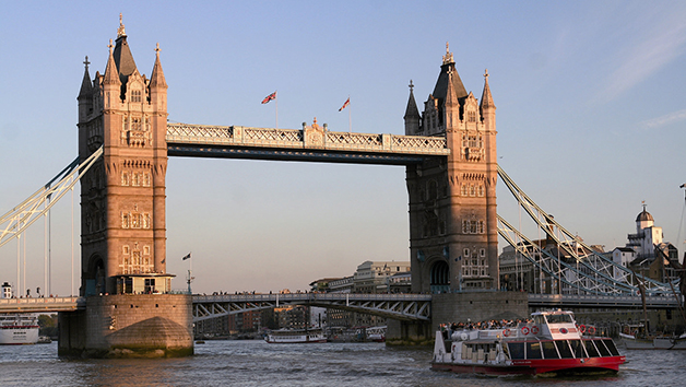 Thames River Cruise with Afternoon Tea for Two Thames River Cruise with Afternoon Tea for Two