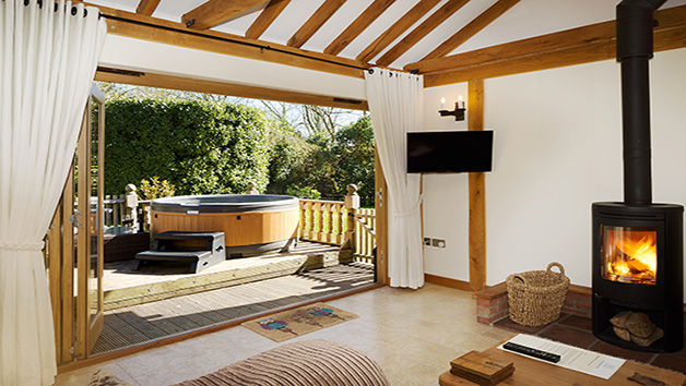 One Night Stay for Two with Hot Tub at Owls Hoot picture