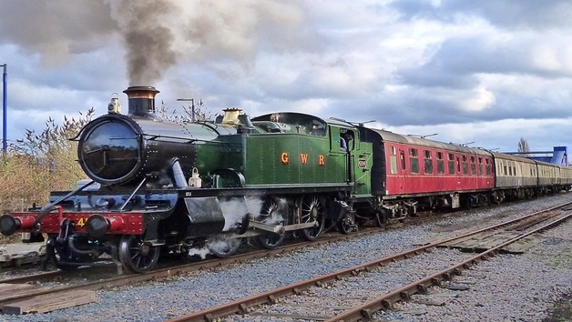 Chiltern Hills Steam Train Experience with Sparkling Cream Tea for Two picture