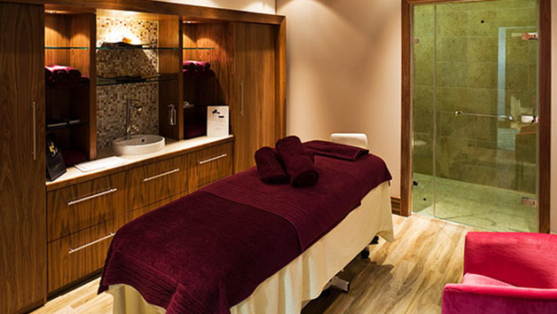 Relaxation Spa Day for Two with up to 55 Minutes of Treatments Relaxation Spa Day for Two with up to 55 Minutes of Treatments