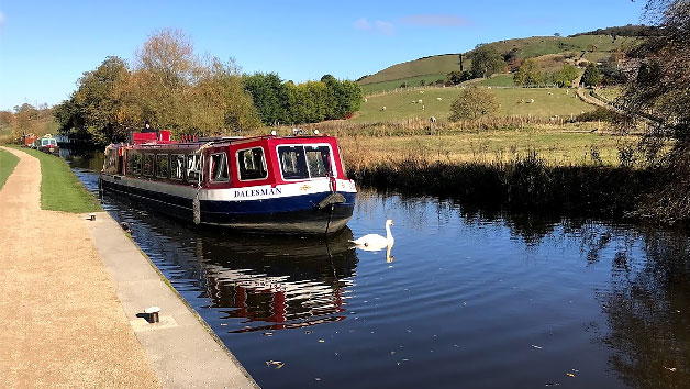Canal Cruise with Two Course Sunday Roast Dinner and Wine for Two with Skipton Boat Trips