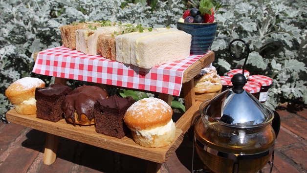 Afternoon Tea with a Glass of Prosecco for Two at DoubleTree London Hyde Park