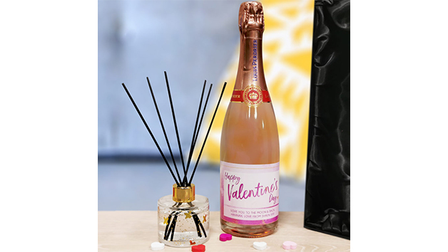 Personalised Sparkling Rosé and Fragranced Reed Diffuser Gift Set Personalised Sparkling Rosé and Fragranced Reed Diffuser Gift Set