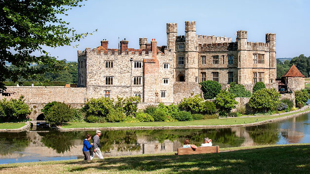 Luxury Coach Tour to Leeds Castle, Canterbury, Dover and Greenwich for Two