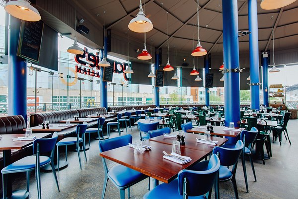 Three Course Meal with Prosecco for Two at Jamie's Italian, Reading Three Course Meal with Prosecco for Two at Jamie's Italian, Reading