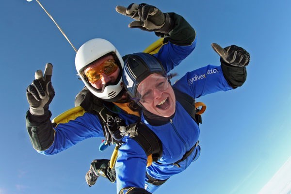 Introductory Tandem Skydive in Devon for One