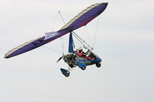60 Minute Flying Lesson in Berkshire for One picture