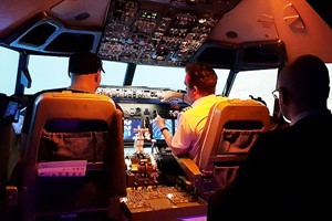 30 Minute Virtual Flying Experience for One in Leicestershire picture