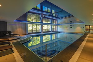 Spa Day for Two with 60 Minute Treatment and Lunch at QHotels The Hampshire Court Hotel - Weekends picture