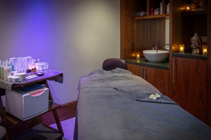Indulgence Spa Day with 75 Minutes of Treatments, Lunch & Fizz at Crewe Hall Hotel - Weekends picture