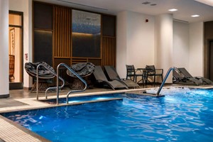 50 Minute Treatment and Afternoon Tea with Glass of Bubbly for One at Beauty and Melody Shoreditch picture