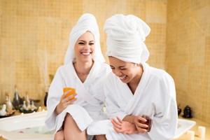 Relaxation Experience at Gerrards Cross Laser Clinic for Two picture