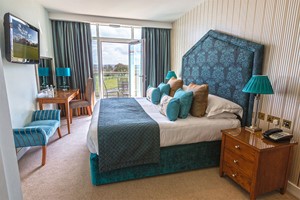 Two Night Spa Break with Two Treatments and Dinner for Two at The Oxfordshire Golf Hotel and Spa picture