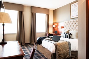 Two Night Stay at The Vermont Hotel for Two Image 3