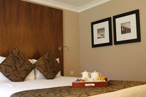 One Night Hotel Break and Breakfast at Aubrey Park Hotel for Two picture