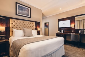 Two Night Hotel Escape with Dinner for Two picture
