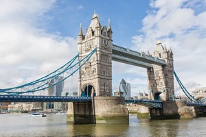 Tower Bridge Entry and Three Course Meal for Two at The Shakedown Restaurant picture