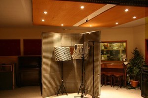 Four Hour Popstar Singing Experience at Orchard Studios for One picture