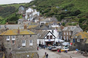 Doc Martin Tour for Two in North Cornwall Image 4