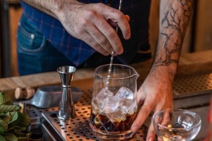 Drinks Masterclass with a Sharing Platter for Two at Pizza East    picture