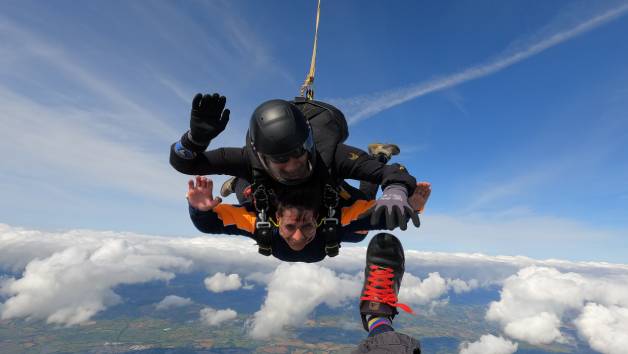 7,000ft Midweek Skydive with Skydive South West for Two picture