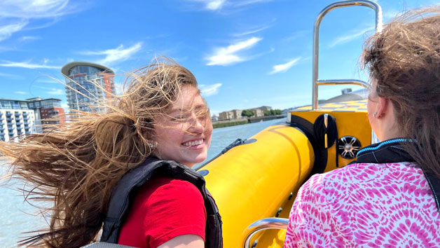 Taster High Speed Boat Ride on the River Thames for Two Image 5