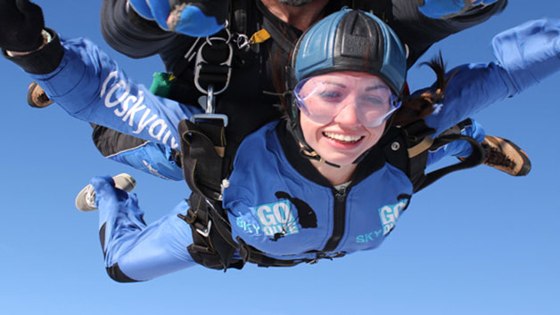 Tandem Skydive in Wiltshire for One Person Image 3