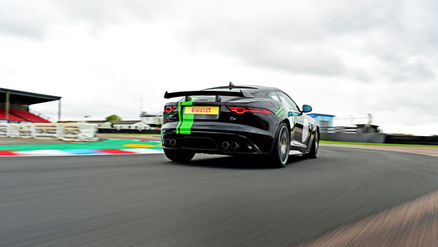 Ultimate Supercar Driving Experience at Thruxton Image 4