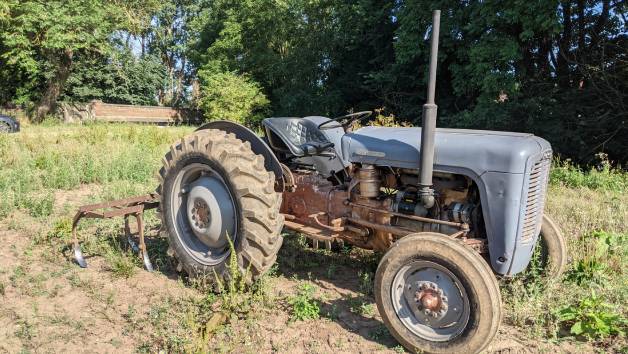 Two Hour Vintage and Modern Tractor Driving Experience with Adventure Fields for One picture