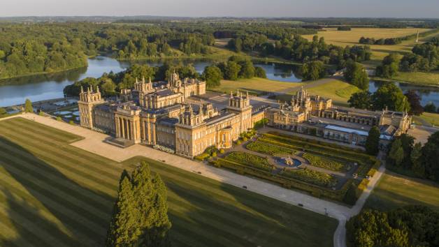 Blenheim 30 Minute Helicopter Tour with Helicentre Aviation Academy for Two picture