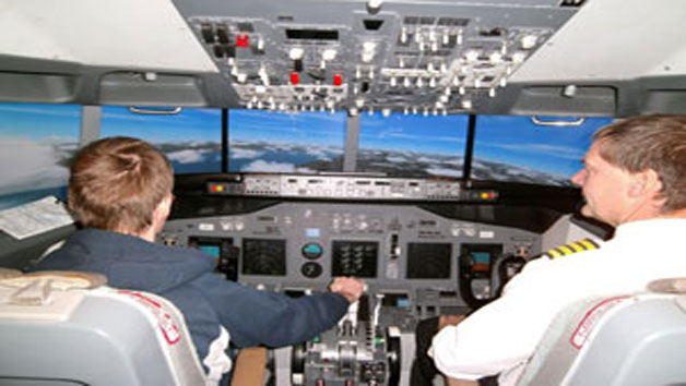 120 Minute Boeing 737 Simulator Flight In Bedfordshire