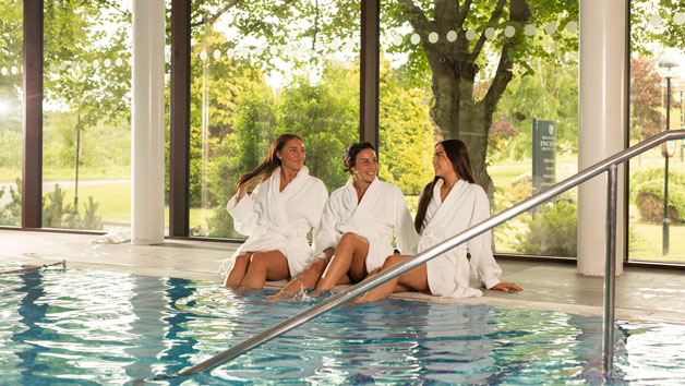 Twilight Spa Evening for One with Prosecco at a Macdonald Hotel picture