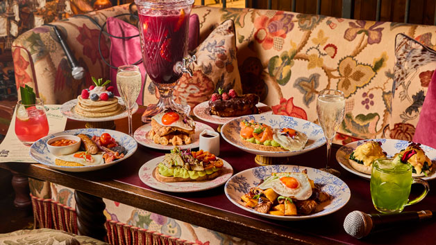 Bottomless Brunch with Live Music for Two at Mr Fogg's City Tavern Image 1