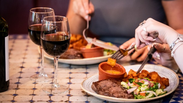 Revolución de Cuba Steak and Bottle of Wine for Two picture